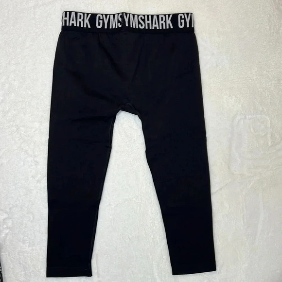 Gymshark Cropped Capris Leggings Size M - Picture 3 of 4